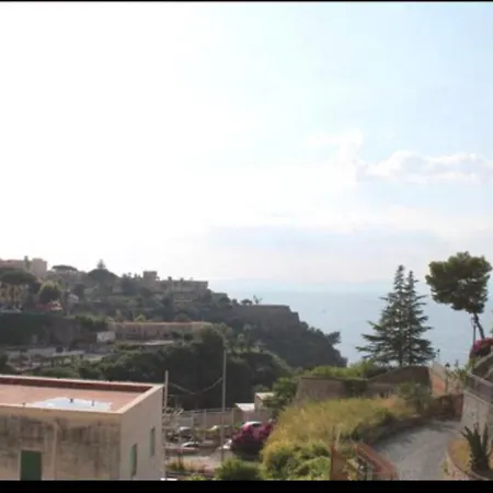 Vittoria Luxury 비코에쿠엔세